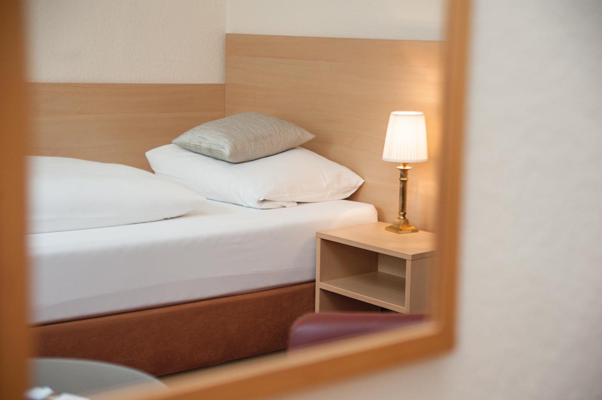 Comfort Garni Stadtzentrum Hotel Bielefeld Quarto foto